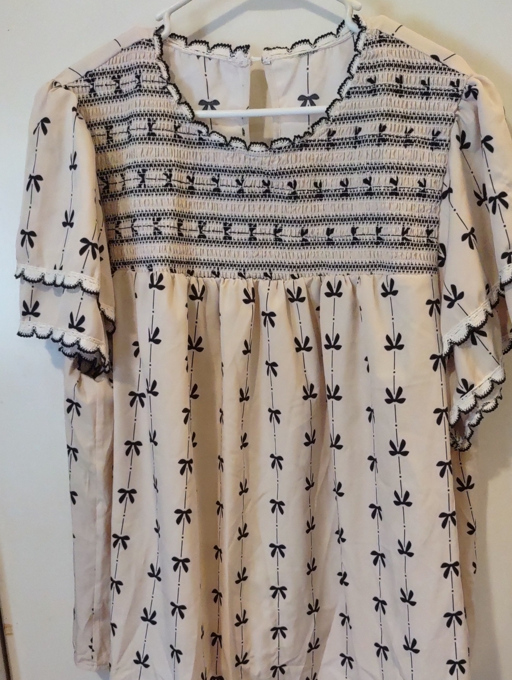 Smocked Floral Tie-Print Women's Top - Cream and Black 6x